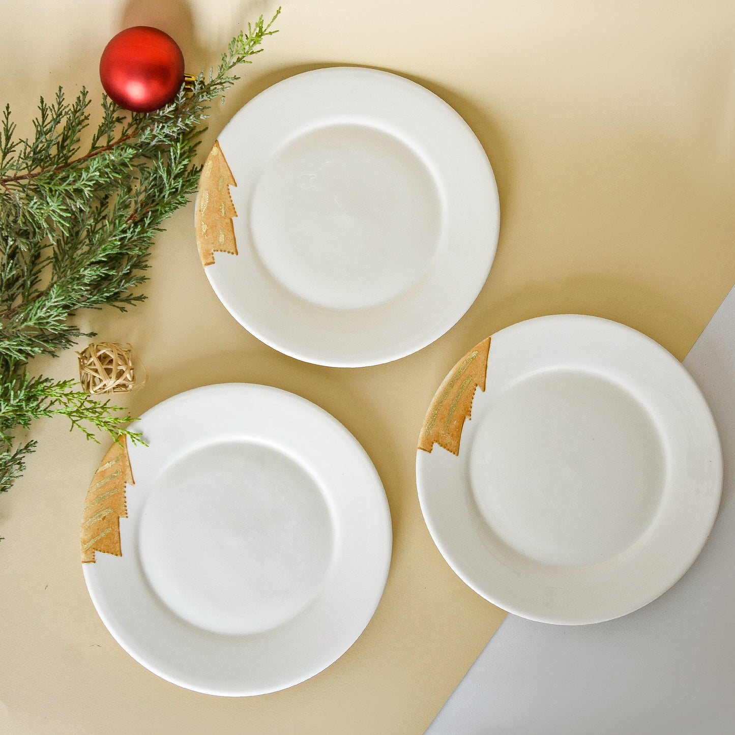 Gold Christmas Tree Accents – Dessert Plates (Set of Six)
