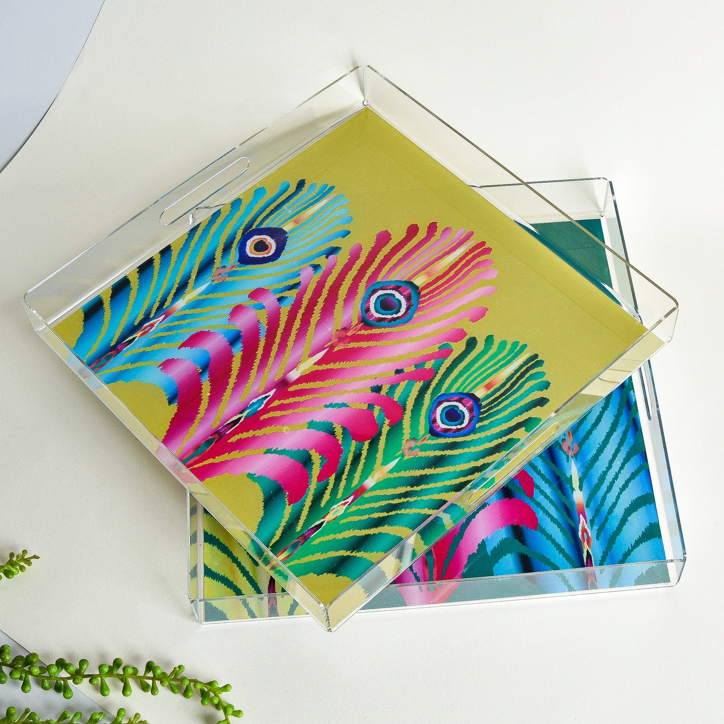 Three Feathers Plexi Tray