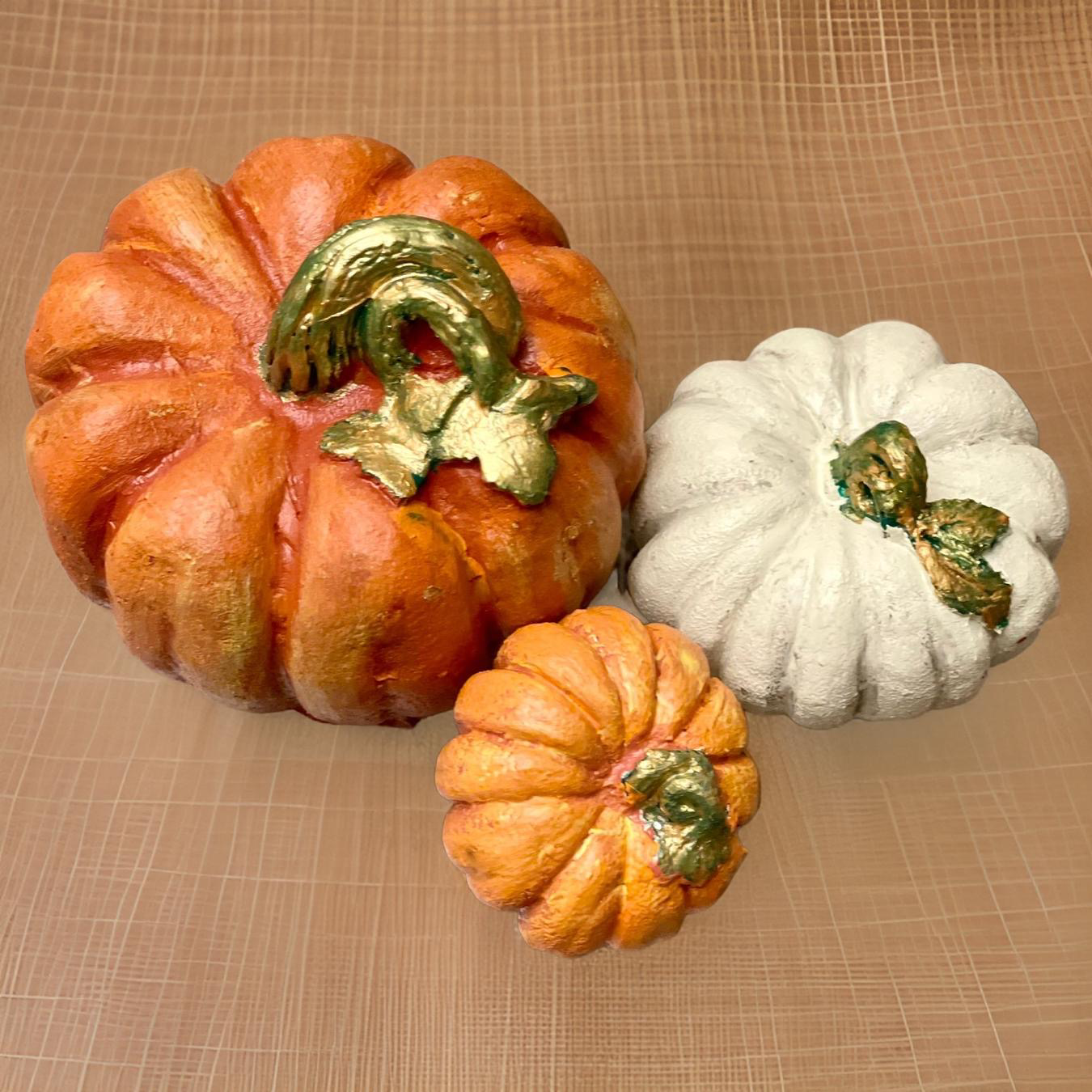 Blue Pumpkins with Autumn Leaves Pumkinks set of 3 White & Orange