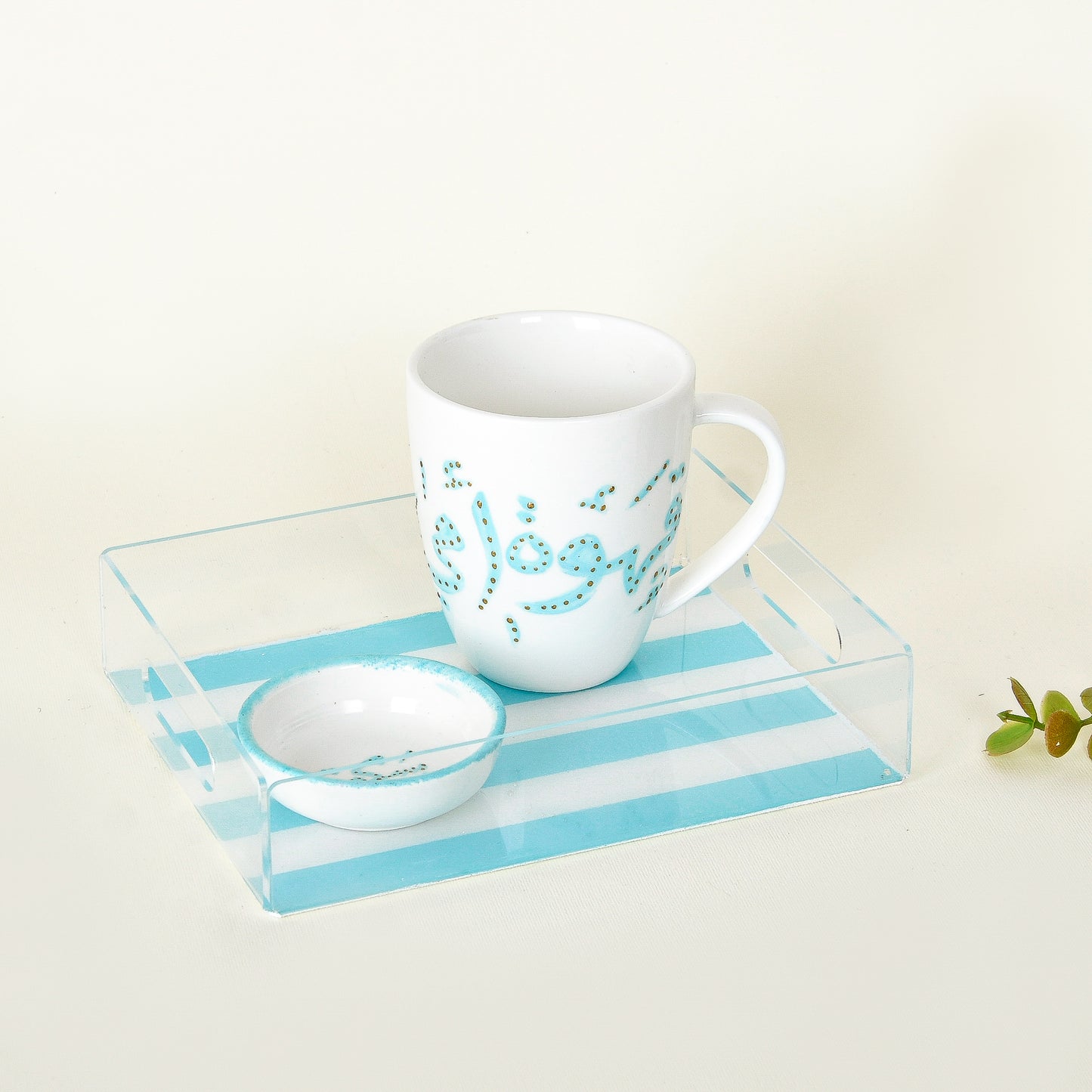 Hydrangea Blossom – Mother’s Day Hand-Painted Mug Gift Set with Plexi Tray (Qahwat Ummi)