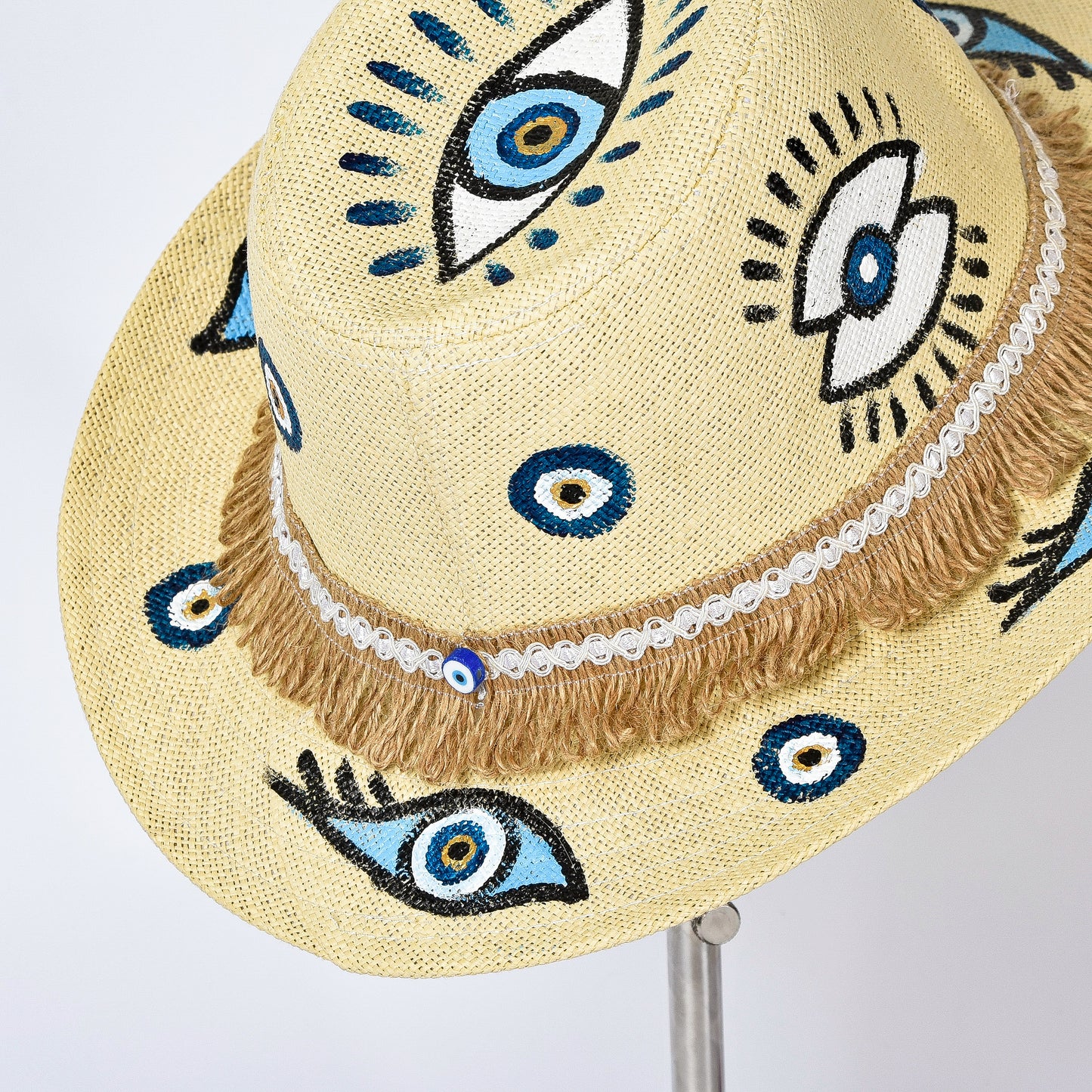 Medium Blue Eyes Hat