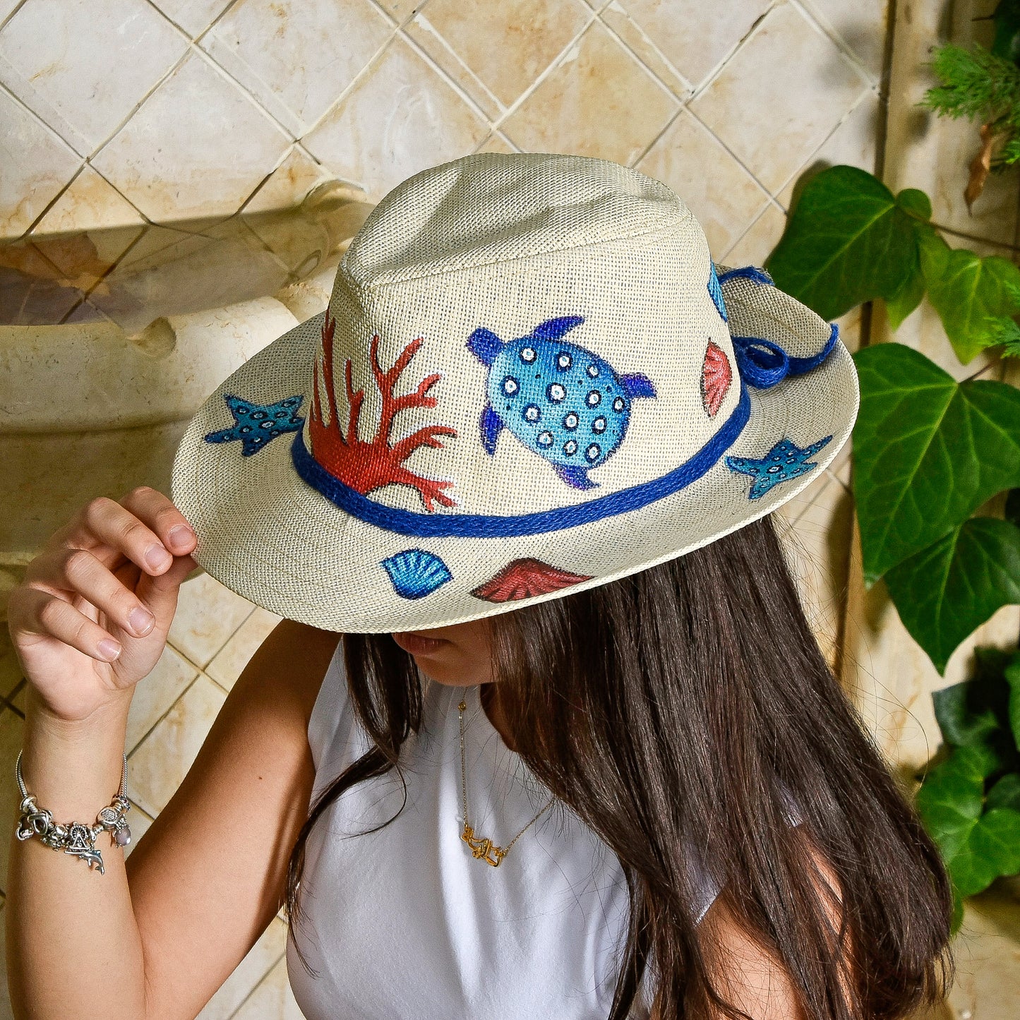 Medium Sea life Off White Hat