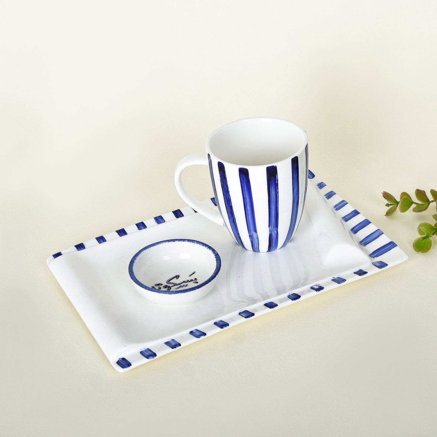 Blue Srtipes – Mother’s Day Hand-Painted Mug Gift Set with Porcelain Tray (Ummi)